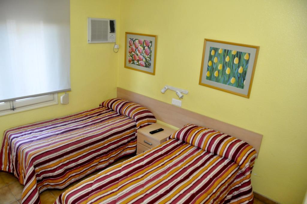 Hostal El Jardin เบนิดอร์ม ห้อง รูปภาพ