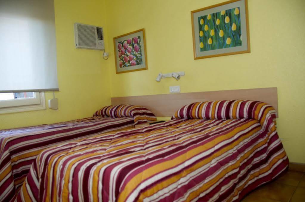 Hostal El Jardin เบนิดอร์ม ภายนอก รูปภาพ